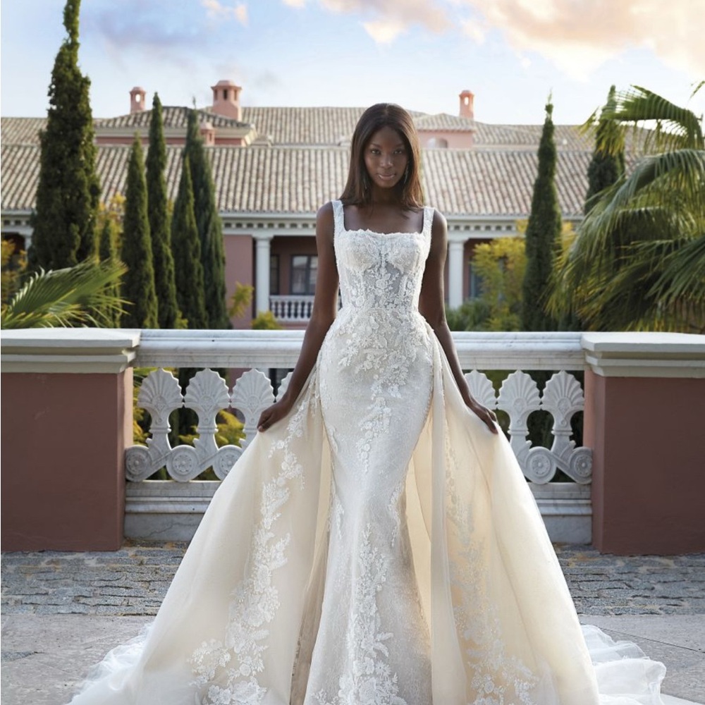 Demetrios 1215 - Romantic Cream Wedding Dress